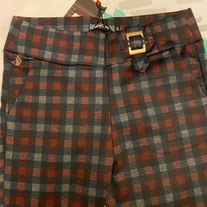 Trendy brand new plaid jeggjns